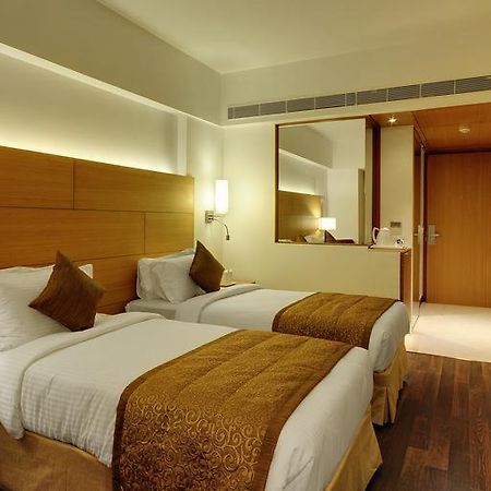 Hotel Platinum Rajkot Zimmer foto